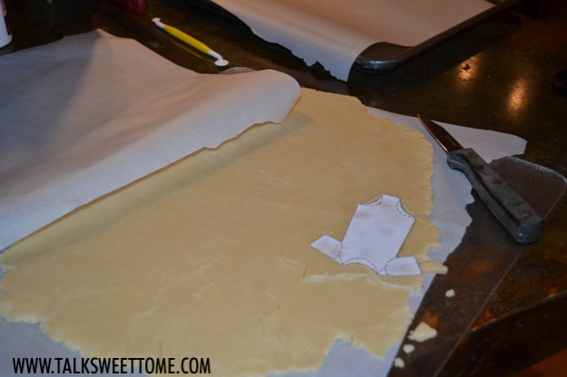 Cutting out dough - talksweettome.com